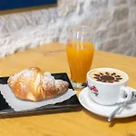 La Casa Di Saretta Bed & Breakfast 3*
